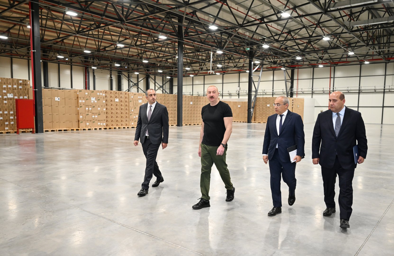 Prezident İlham Əliyev Ağdam Sənaye Parkında tütün məmulatlarının istehsalı müəssisəsinin açılışında iştirak edib (FOTO)