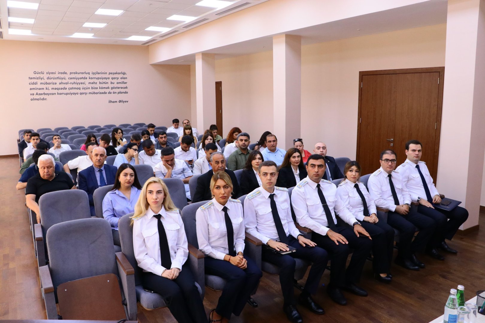 Baş Prokurorluqda Milli Mətbuat Günü münasibətilə media nümayəndələri ilə görüş keçirilib (FOTO)