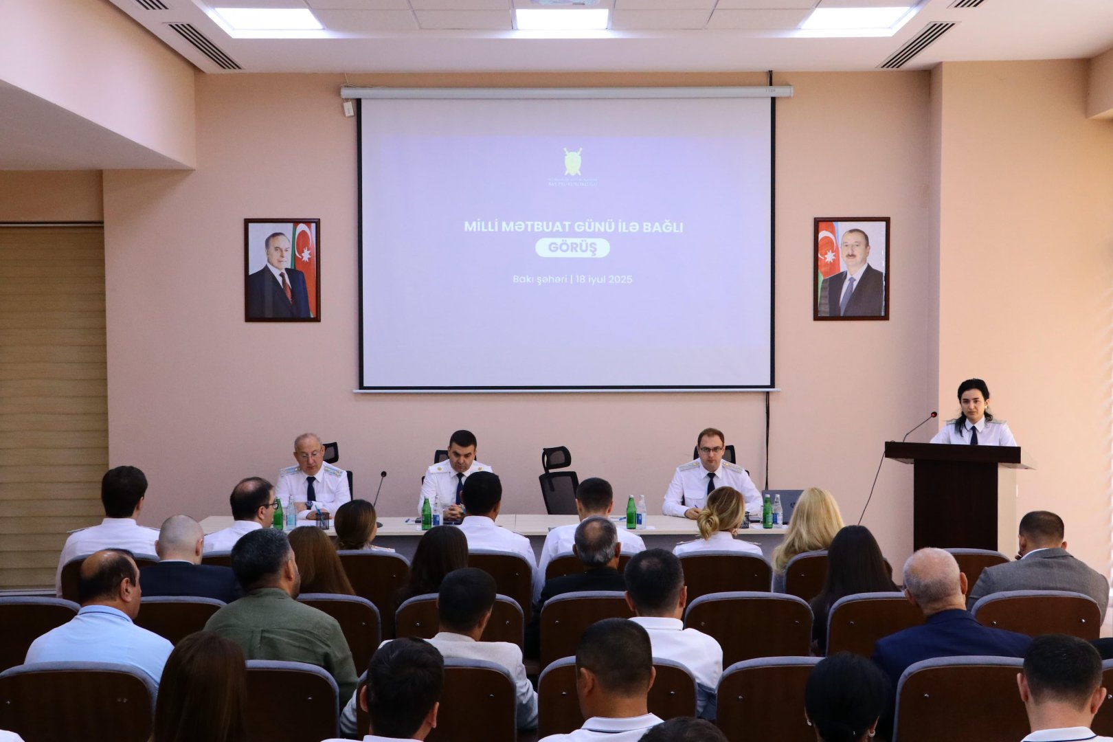 Baş Prokurorluqda Milli Mətbuat Günü münasibətilə media nümayəndələri ilə görüş keçirilib (FOTO)