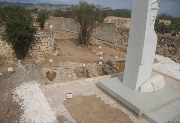 Ermənilər Ağdamda qəbirlərdən protezləri oğurlayıblar (FOTO)