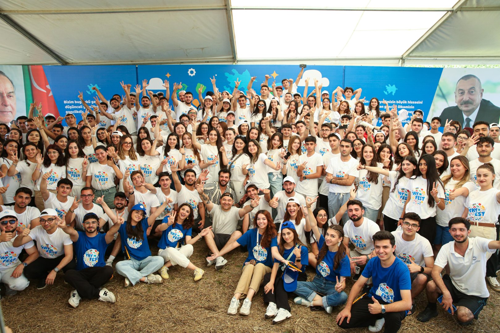 Gənclər “Yay Fest”də birgə dəyərlər ətrafında birləşərək həmrəy oldular (FOTO)