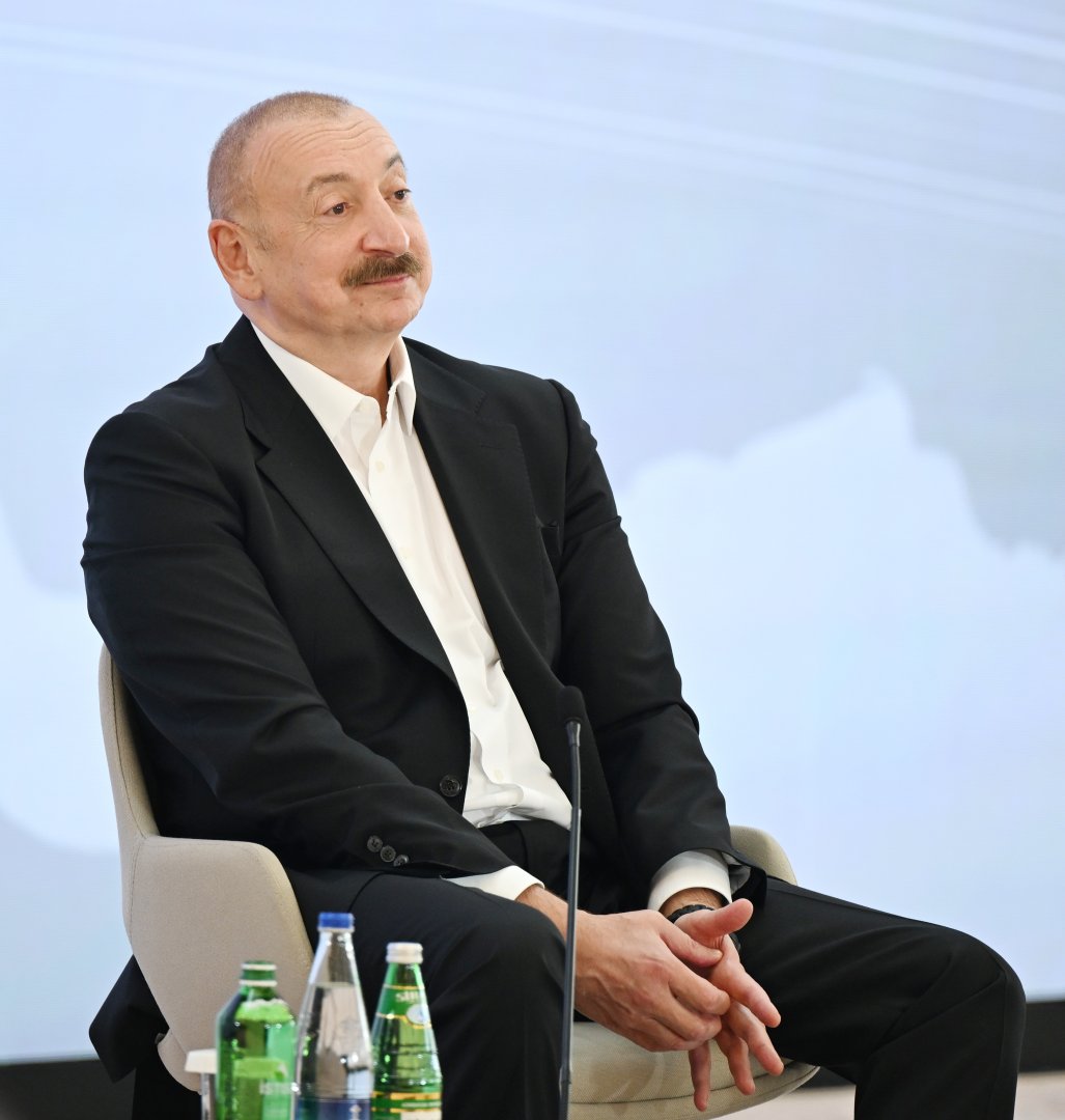 Prezident İlham Əliyevin III Şuşa Qlobal Media Forumunun iştirakçıları ilə görüşü keçirilib (FOTO/VIDEO)