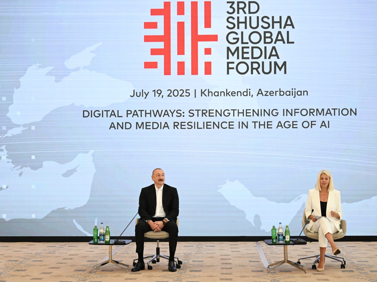 Prezident İlham Əliyevin III Şuşa Qlobal Media Forumunun iştirakçıları ilə görüşü keçirilib (FOTO/VIDEO)