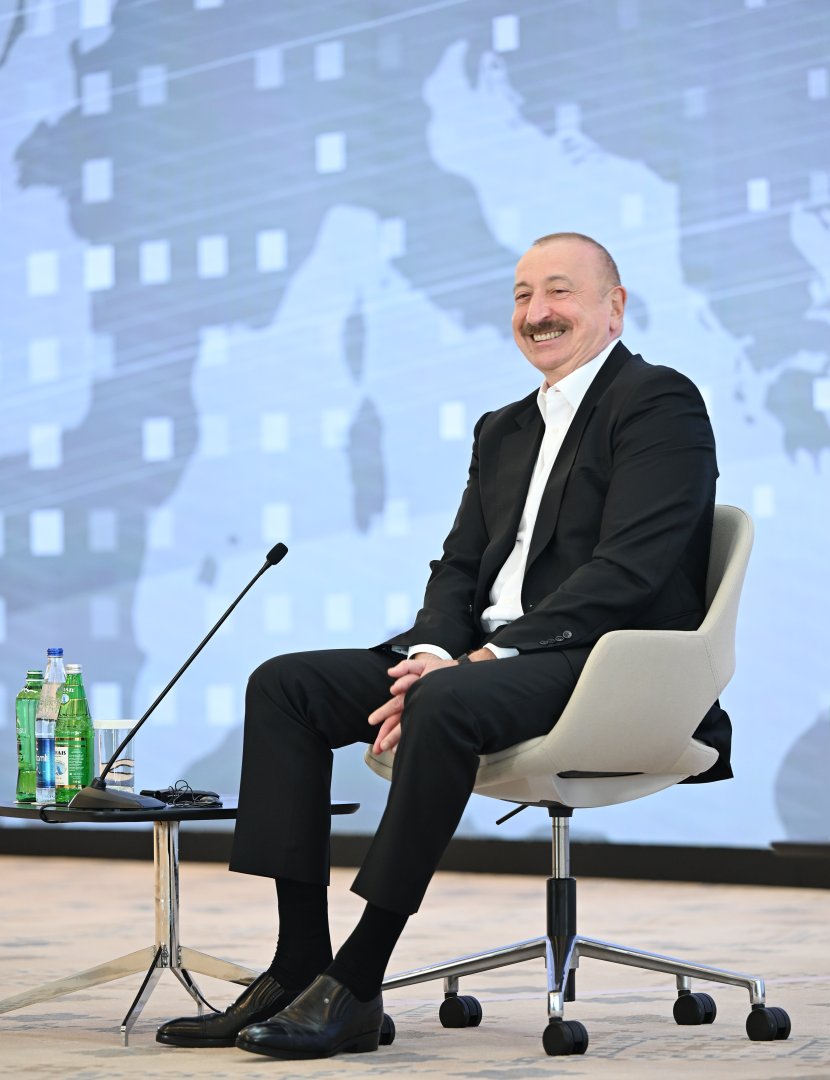 Prezident İlham Əliyevin III Şuşa Qlobal Media Forumunun iştirakçıları ilə görüşü keçirilib (FOTO/VIDEO)