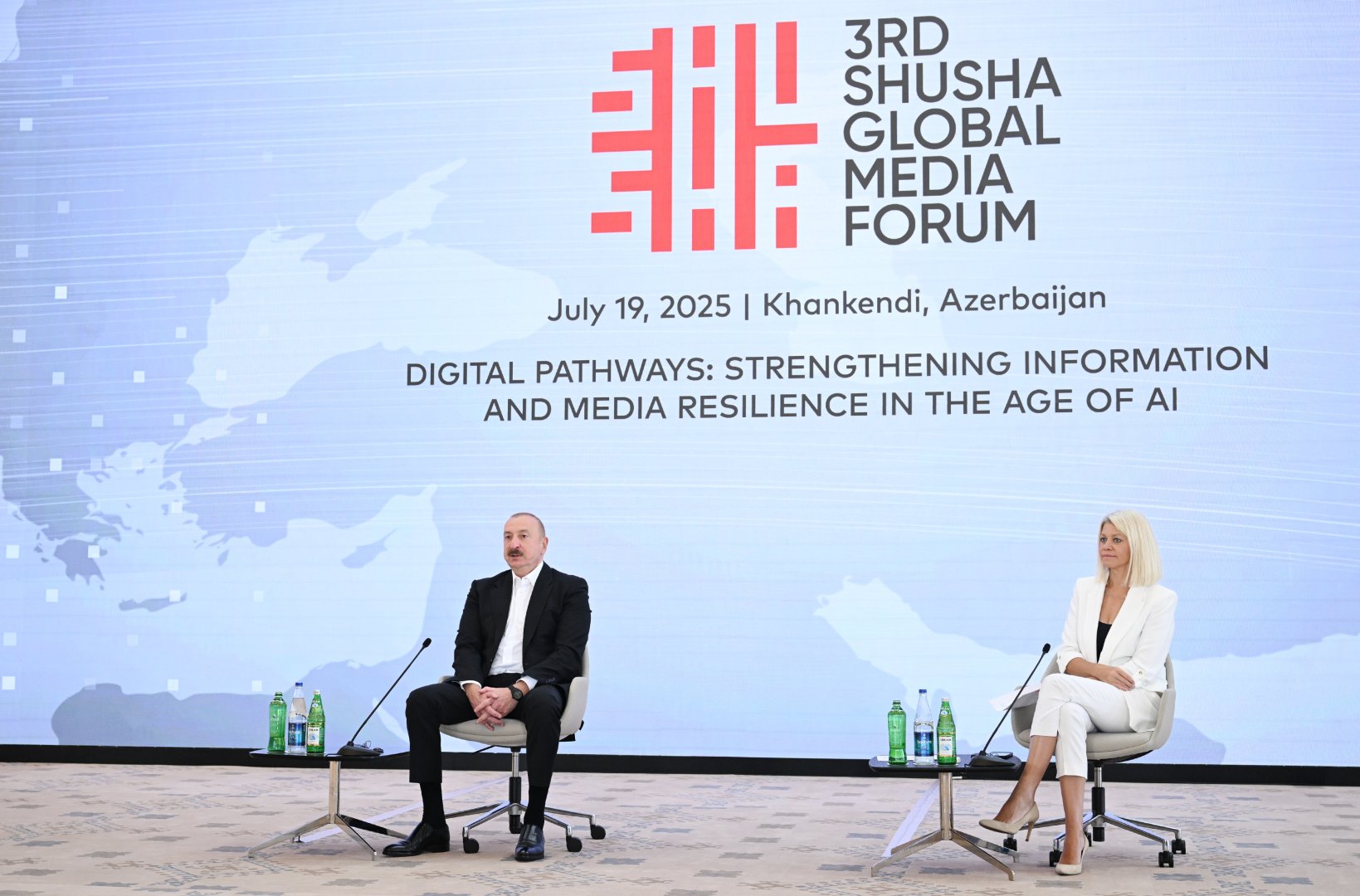 Prezident İlham Əliyevin III Şuşa Qlobal Media Forumunun iştirakçıları ilə görüşü keçirilib (FOTO/VIDEO)