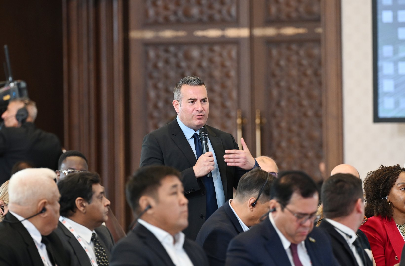 Prezident İlham Əliyevin III Şuşa Qlobal Media Forumunun iştirakçıları ilə görüşü keçirilib (FOTO/VIDEO)