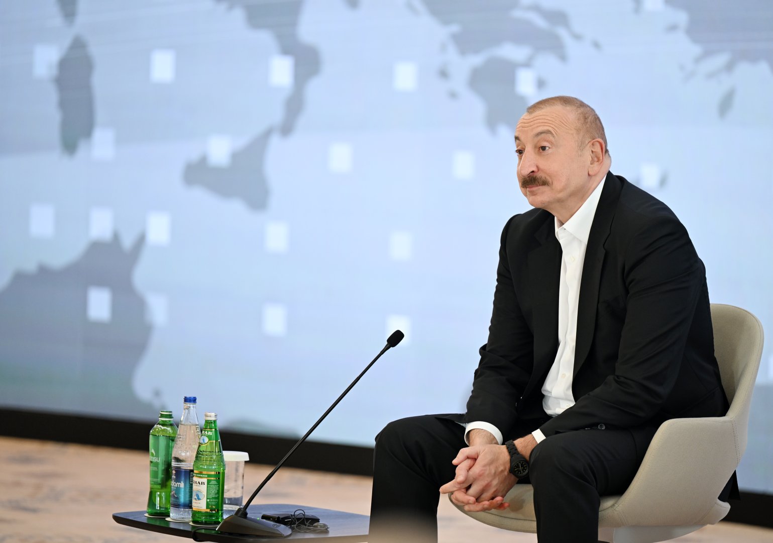 Prezident İlham Əliyevin III Şuşa Qlobal Media Forumunun iştirakçıları ilə görüşü keçirilib (FOTO/VIDEO)