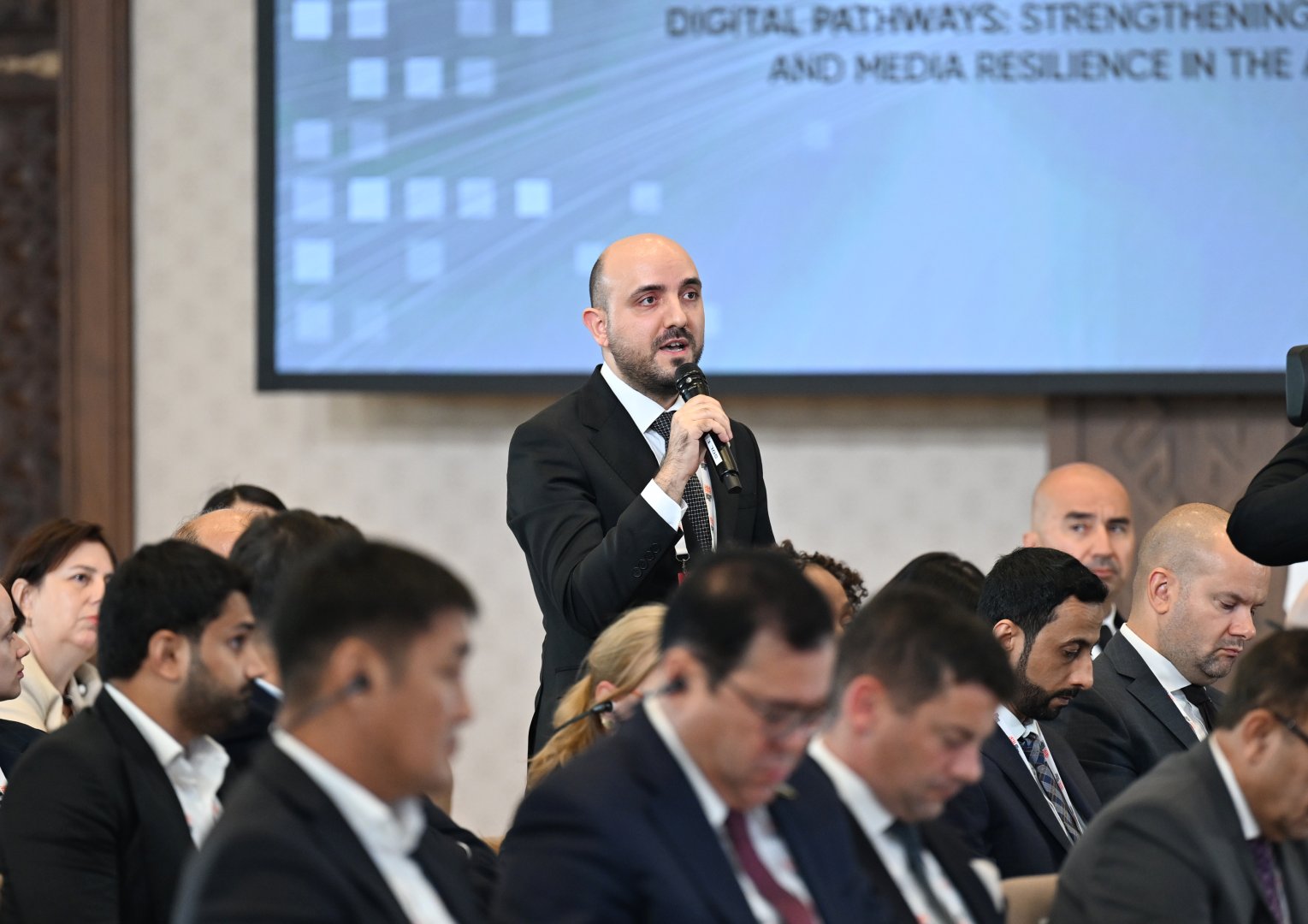 Prezident İlham Əliyevin III Şuşa Qlobal Media Forumunun iştirakçıları ilə görüşü keçirilib (FOTO/VIDEO)