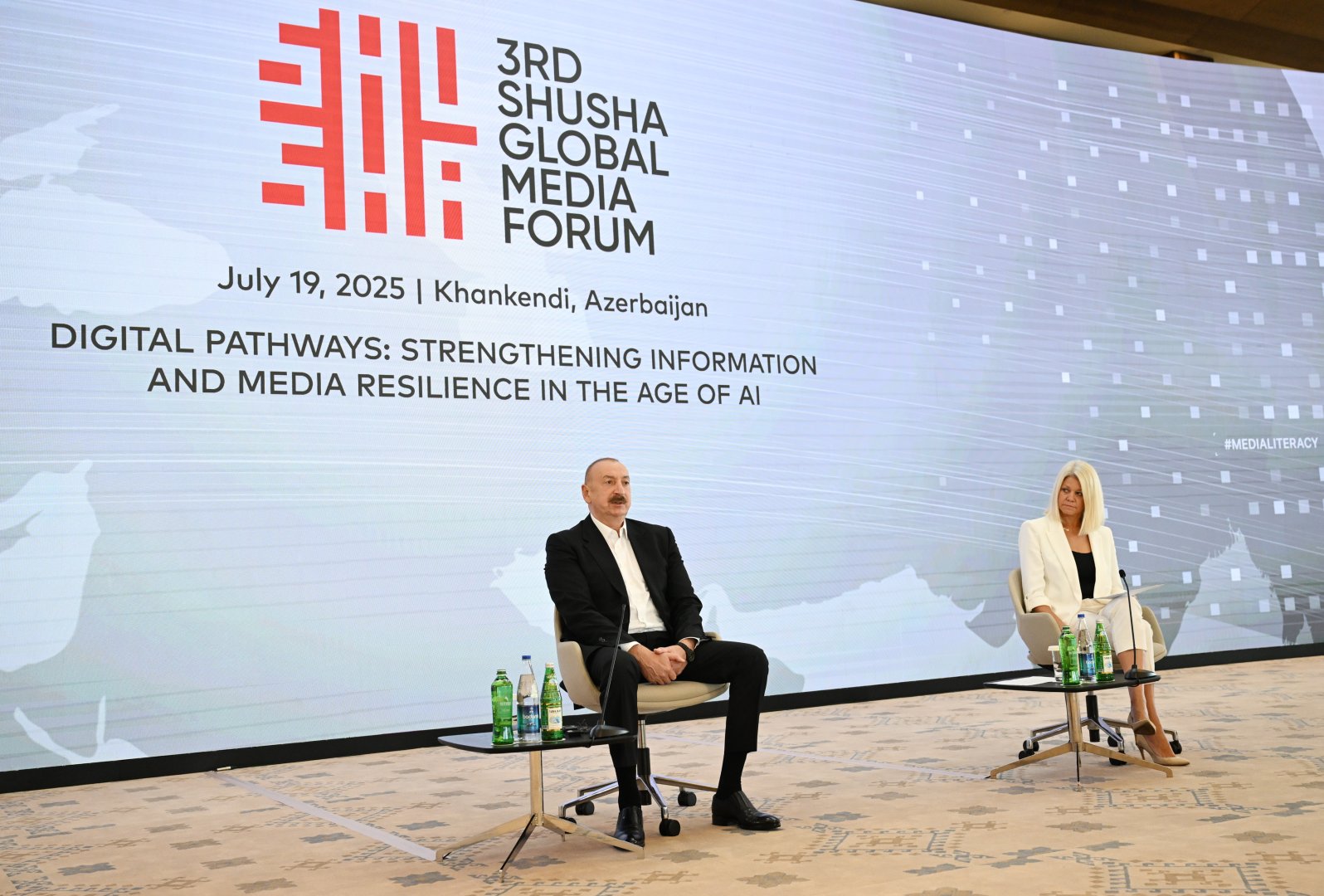 Prezident İlham Əliyevin III Şuşa Qlobal Media Forumunun iştirakçıları ilə görüşü keçirilib (FOTO/VIDEO)