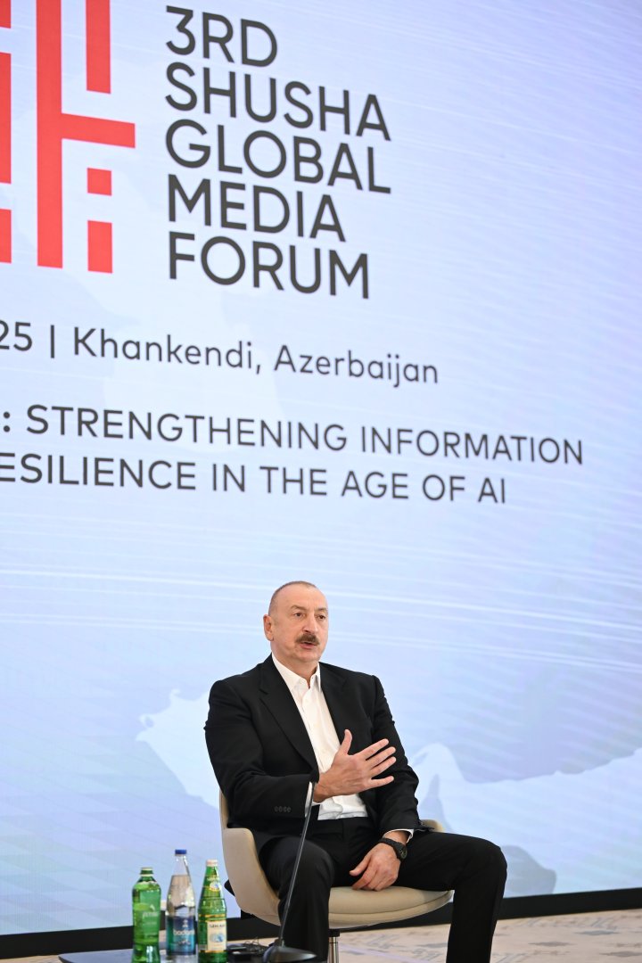 Prezident İlham Əliyevin III Şuşa Qlobal Media Forumunun iştirakçıları ilə görüşü keçirilib (FOTO/VIDEO)