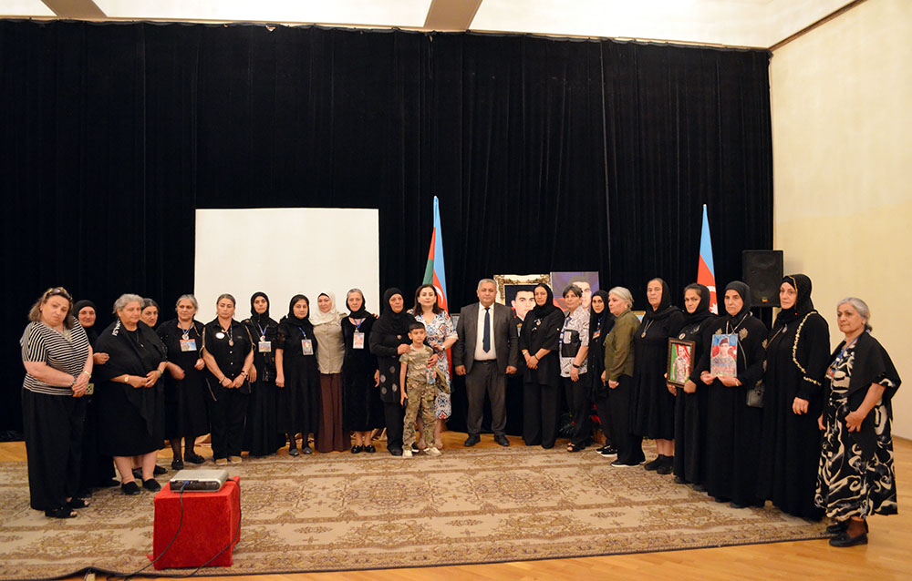 Şəhidlərimizin xatirəsi ehtiramla yad edilib (VİDEO)