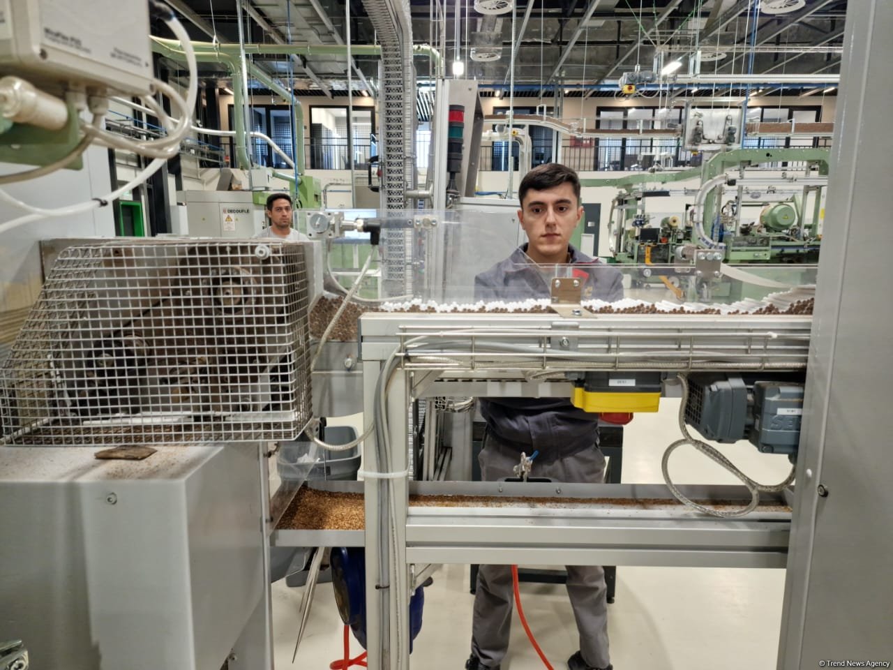 Ağdamdakı tütün məmulatları istehsalı müəssisəsinin investisiya dəyəri açıqlandı (FOTO)