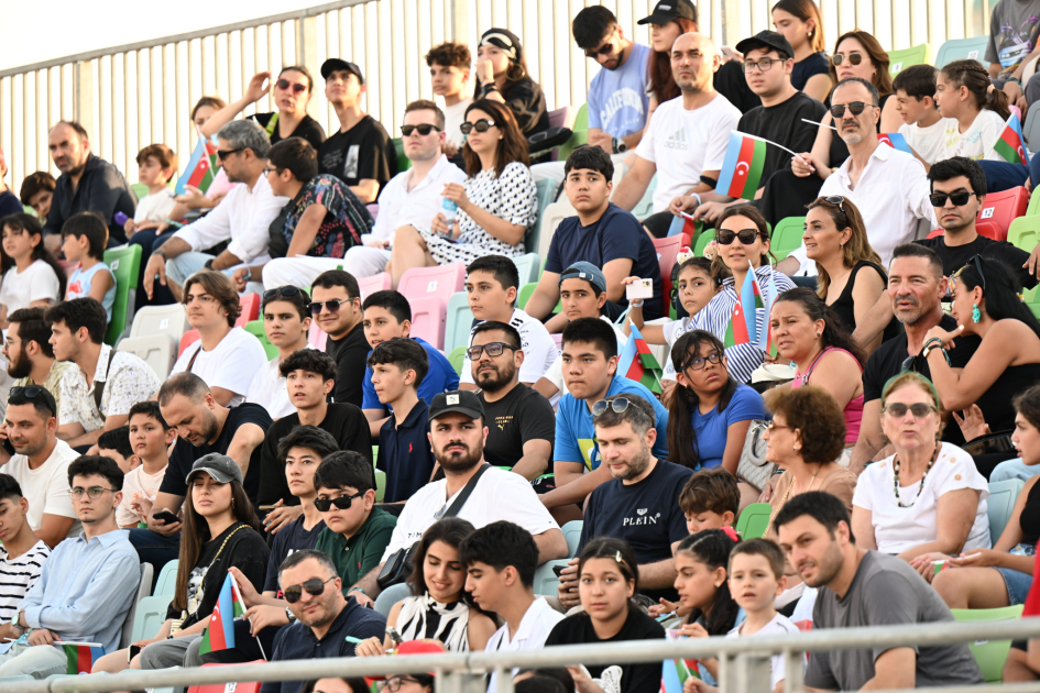 "Gecənin əfsanələri" Bakıda coşqu yaratdı: "Legend Cars", kartinq finalı və drift-şou bir arada (FOTO)