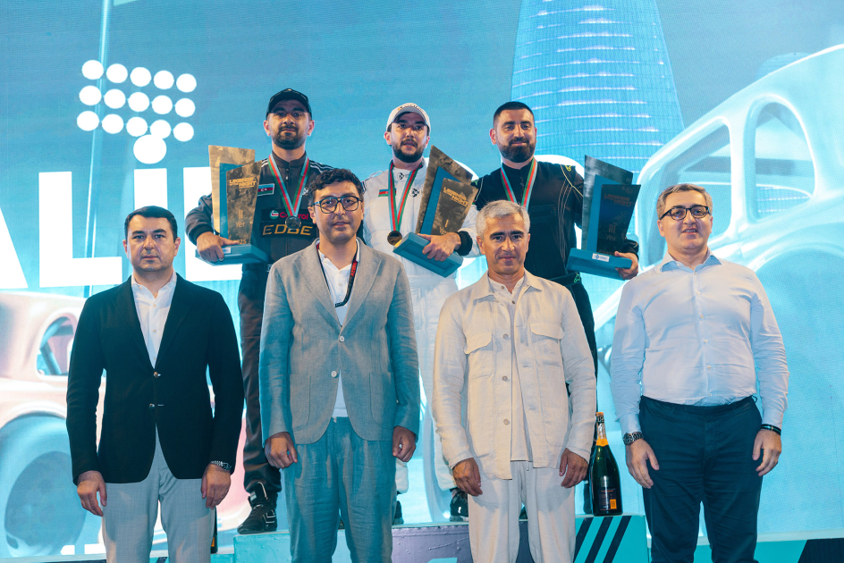 "Gecənin əfsanələri" Bakıda coşqu yaratdı: "Legend Cars", kartinq finalı və drift-şou bir arada (FOTO)