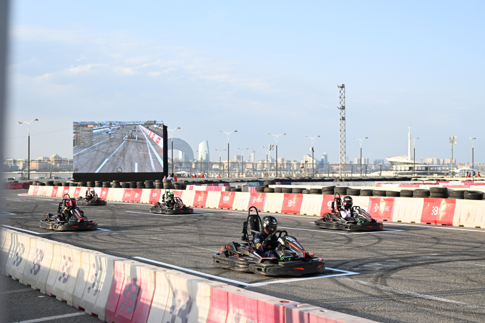 "Gecənin əfsanələri" Bakıda coşqu yaratdı: "Legend Cars", kartinq finalı və drift-şou bir arada (FOTO)