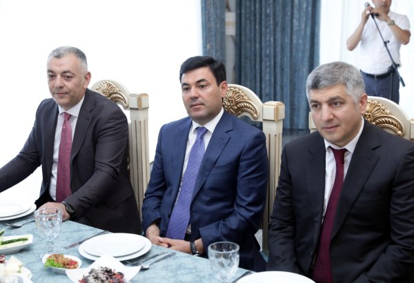 Xaçmazda Milli Mətbuatın 150 illiyi münasibətilə mətbuat işçiləri ilə görüş keçirilib (FOTO)