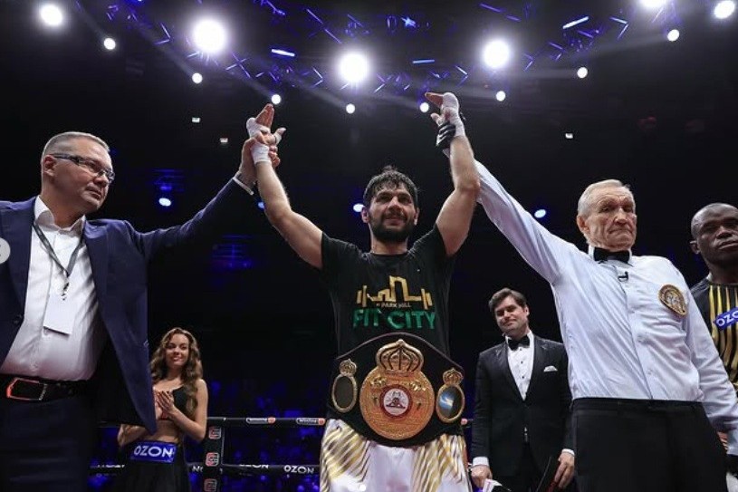 İsmət Quliyev Moskvada WBA Asia çempionu oldu