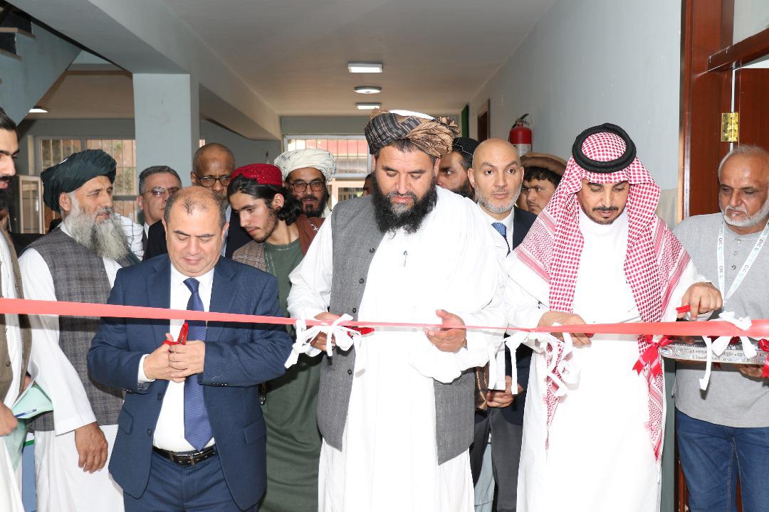 Azərbaycanın dəstəyi ilə Əfqanıstanda qadınlar üçün xalçaçılıq üzrə tədris mərkəzinin açılıb (FOTO)