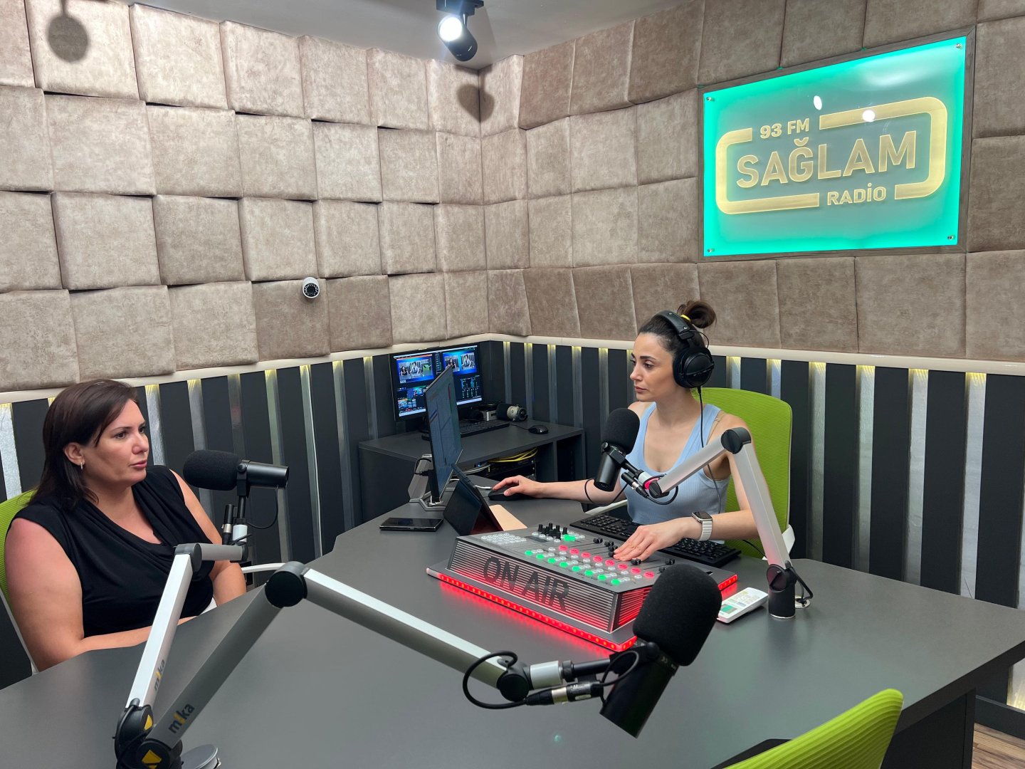 Oynaq ağrılarının səbəbi yalnız yaş deyil – Fizioterapevt xəbərdarlıq edir