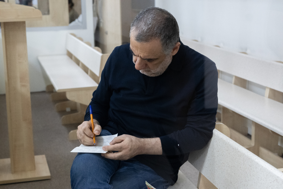 Ruben Vardanyanın məhkəməsində zərərçəkmiş şəxslər və zərərçəkmişlərin hüquqi varisləri ifadə veriblər (FOTO)