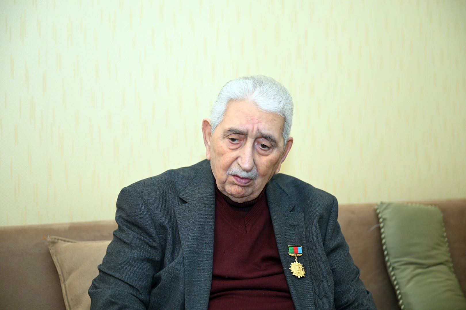 Xalq artisti Arif Babayev xəstəxanaya yerləşdirilib, vəziyyəti kritik ağırdır