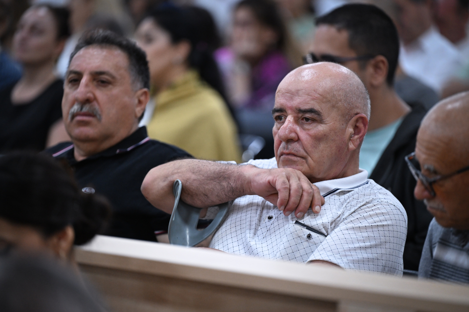 Ermənistan silahlı qüvvələrinin təxribatları nəticəsində yaralanmış, evləri dağıdılmış, əsir və girovluqda olmuş 60-dan çox zərərçəkmiş şəxs məhkəmədə ifadə verib (FOTO)