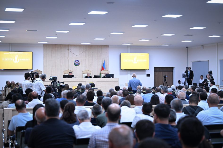 Ermənistan silahlı qüvvələrinin təxribatları nəticəsində yaralanmış, evləri dağıdılmış, əsir və girovluqda olmuş 60-dan çox zərərçəkmiş şəxs məhkəmədə ifadə verib (FOTO)