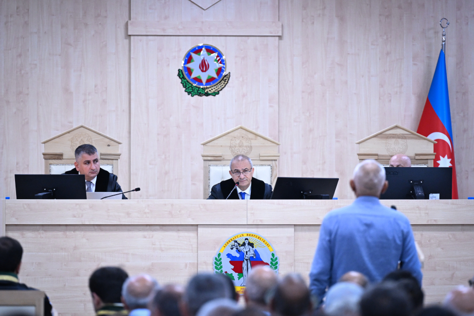 Ermənistan silahlı qüvvələrinin təxribatları nəticəsində yaralanmış, evləri dağıdılmış, əsir və girovluqda olmuş 60-dan çox zərərçəkmiş şəxs məhkəmədə ifadə verib (FOTO)