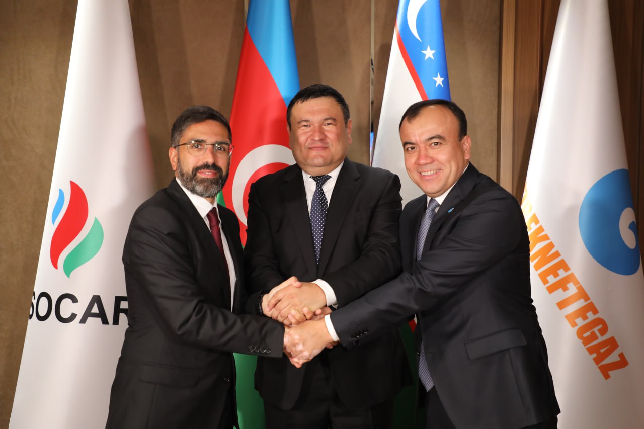 SOCAR və “Uzbekneftegaz” Üstyurt bölgəsində karbohidrogenlərin kəşfiyyatı ilə bağlı saziş bağlayıb (FOTO)