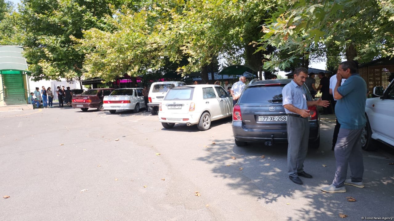 Həsənrizə çatan ailələrə evlərinin açarları təqdim edildi (YENİLƏNİB) (FOTO)