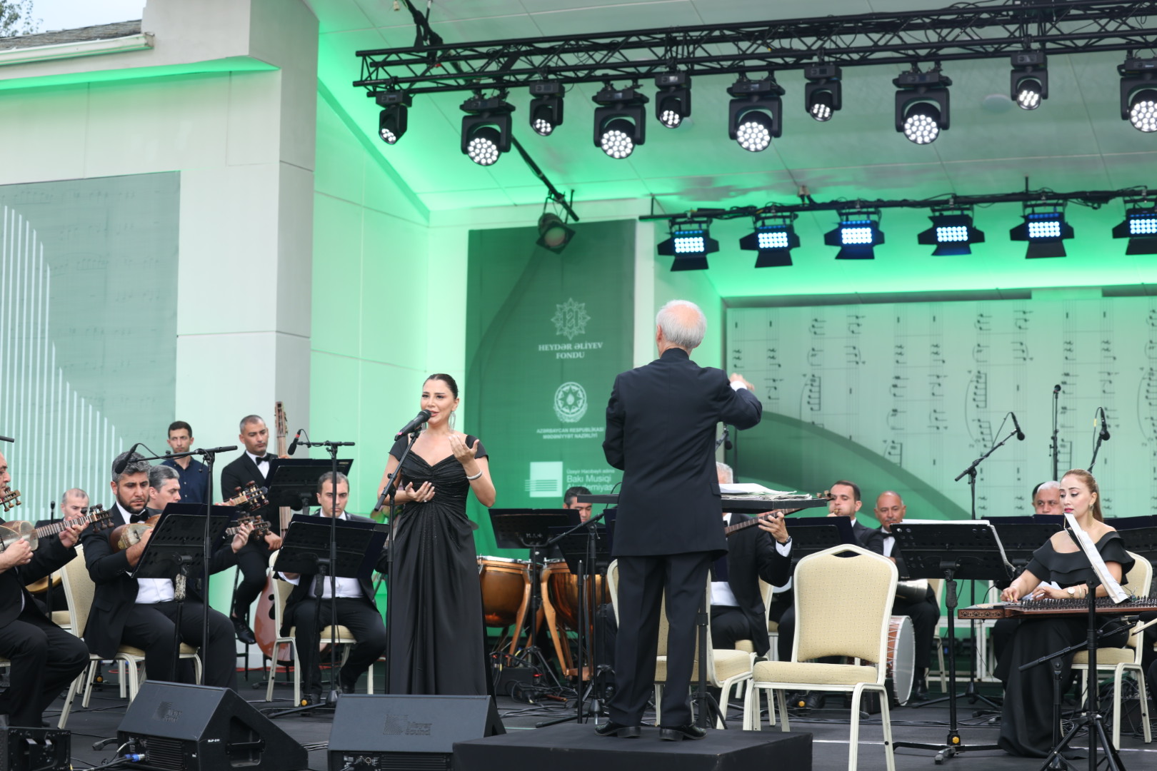 XIV Qəbələ Beynəlxalq Musiqi Festivalının təntənəli açılış mərasimi olub (FOTO)