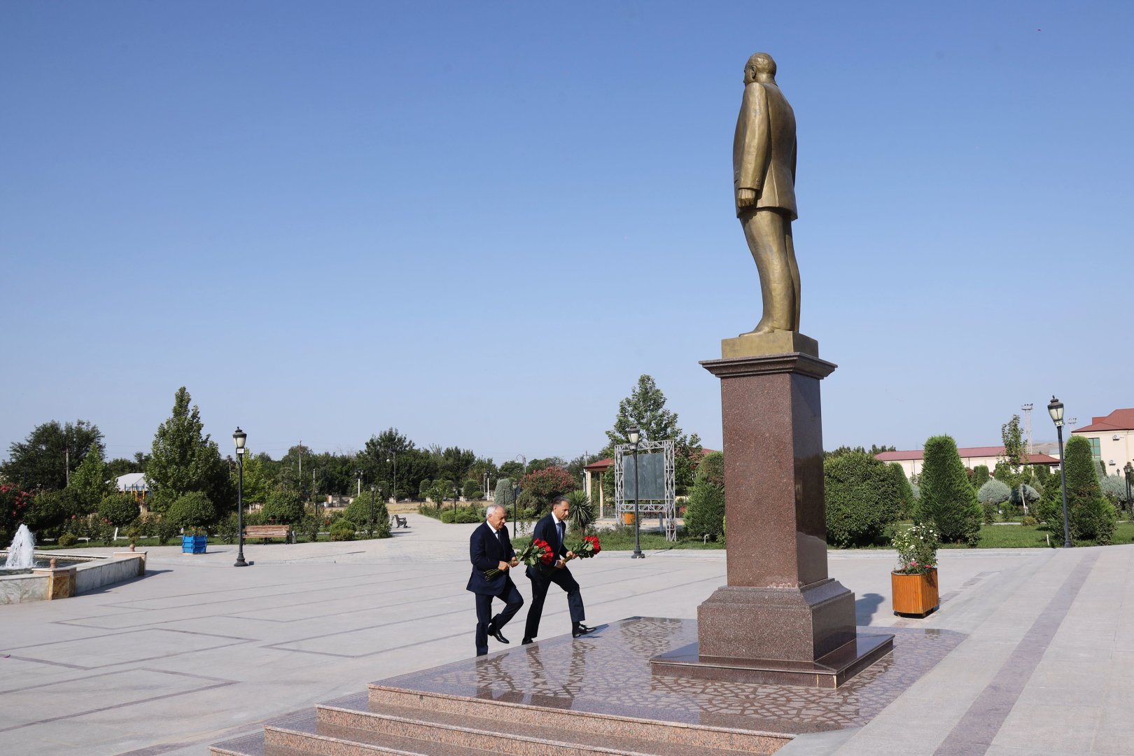 Nazir Rəşad Nəbiyev Füzulidə vətəndaşları qəbul edib (FOTO)