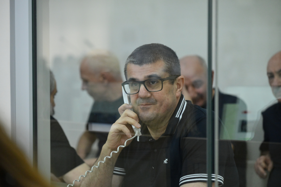 Ermənistan silahlı qüvvələrinin hücumları nəticəsində yaralanmış, mülklərini itirmiş, əsirlikdə və girovluqda olmuş zərərçəkmiş şəxslər məhkəmədə ifadə veriblər (FOTO)