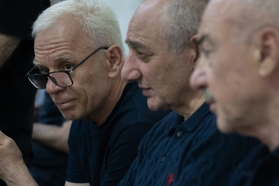 Ermənistan silahlı qüvvələrinin hücumları nəticəsində yaralanmış, mülklərini itirmiş, əsirlikdə və girovluqda olmuş zərərçəkmiş şəxslər məhkəmədə ifadə veriblər (FOTO)