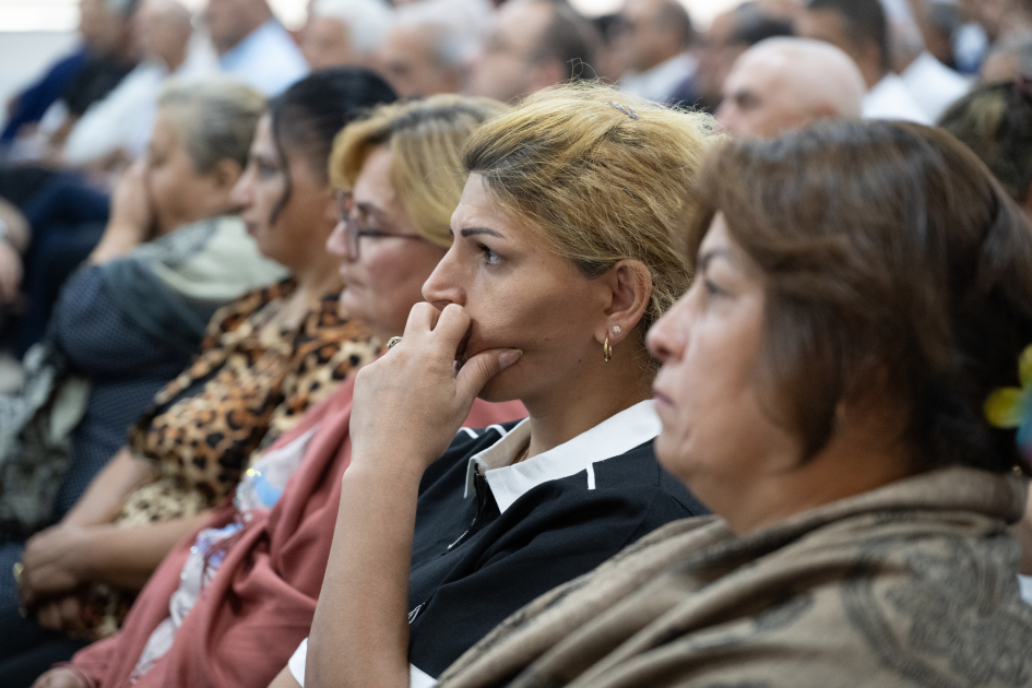 Ermənistan silahlı qüvvələrinin hücumları nəticəsində yaralanmış, mülklərini itirmiş, əsirlikdə və girovluqda olmuş zərərçəkmiş şəxslər məhkəmədə ifadə veriblər (FOTO)