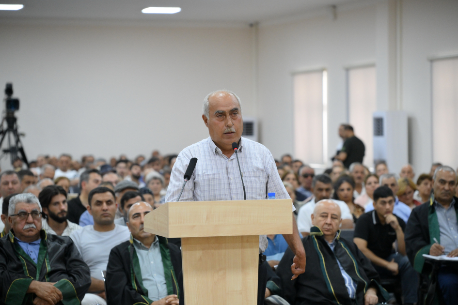 Ermənistan silahlı qüvvələrinin hücumları nəticəsində yaralanmış, mülklərini itirmiş, əsirlikdə və girovluqda olmuş zərərçəkmiş şəxslər məhkəmədə ifadə veriblər (FOTO)