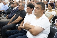 Ermənistan silahlı qüvvələrinin hücumları nəticəsində yaralanmış, mülklərini itirmiş, əsirlikdə və girovluqda olmuş zərərçəkmiş şəxslər məhkəmədə ifadə veriblər (FOTO)