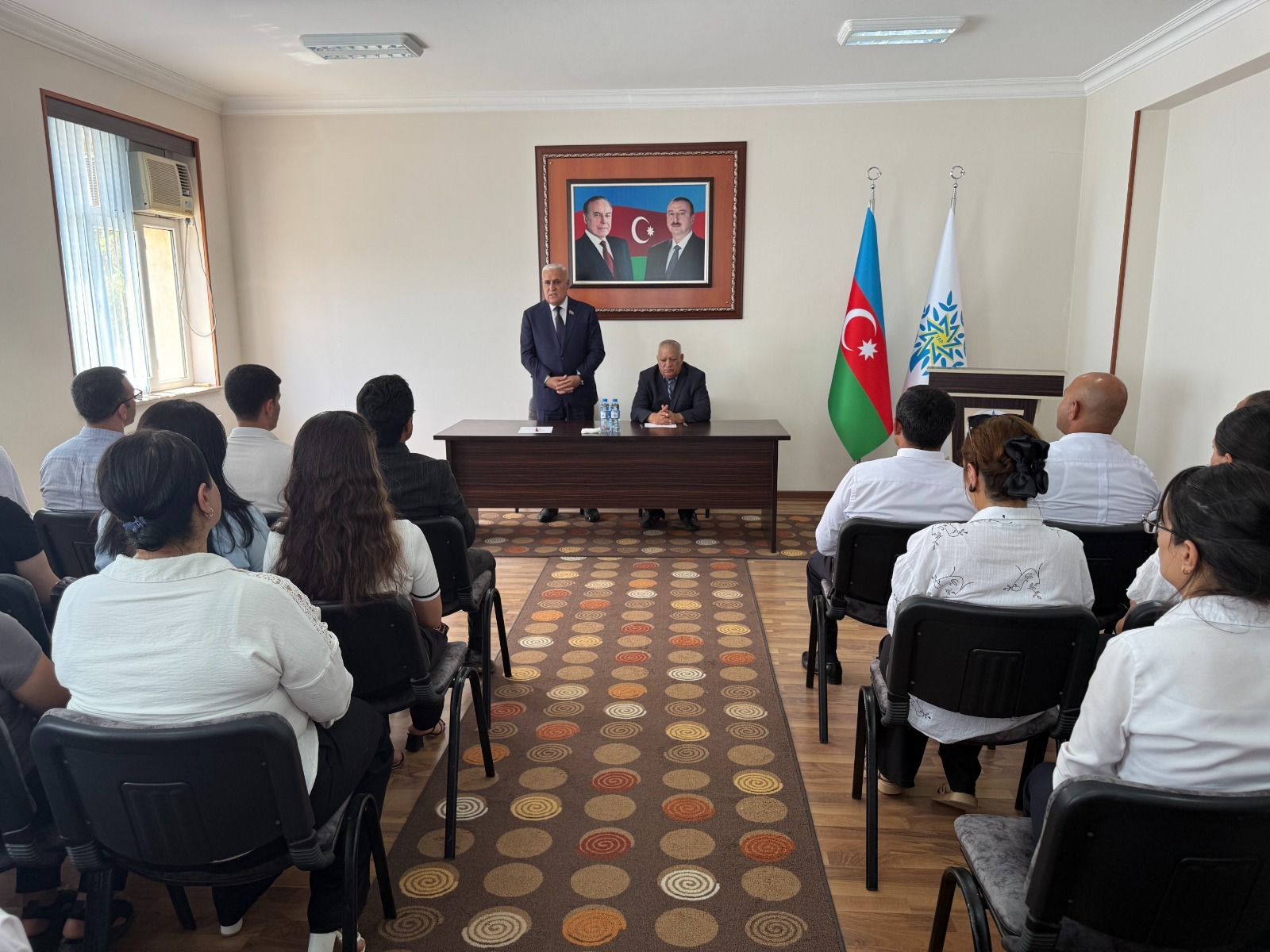 Milli Məclisin deputatı Vüqar Rəhimzadə Culfada seçiciləri ilə növbəti görüşünü keçirib (FOTO)