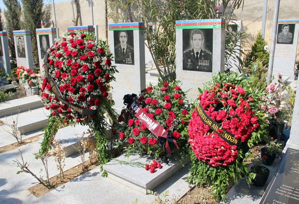 Şəhid hərbi pilot Rəşad Atakişiyevin məzarı ziyarət olunub (FOTO)