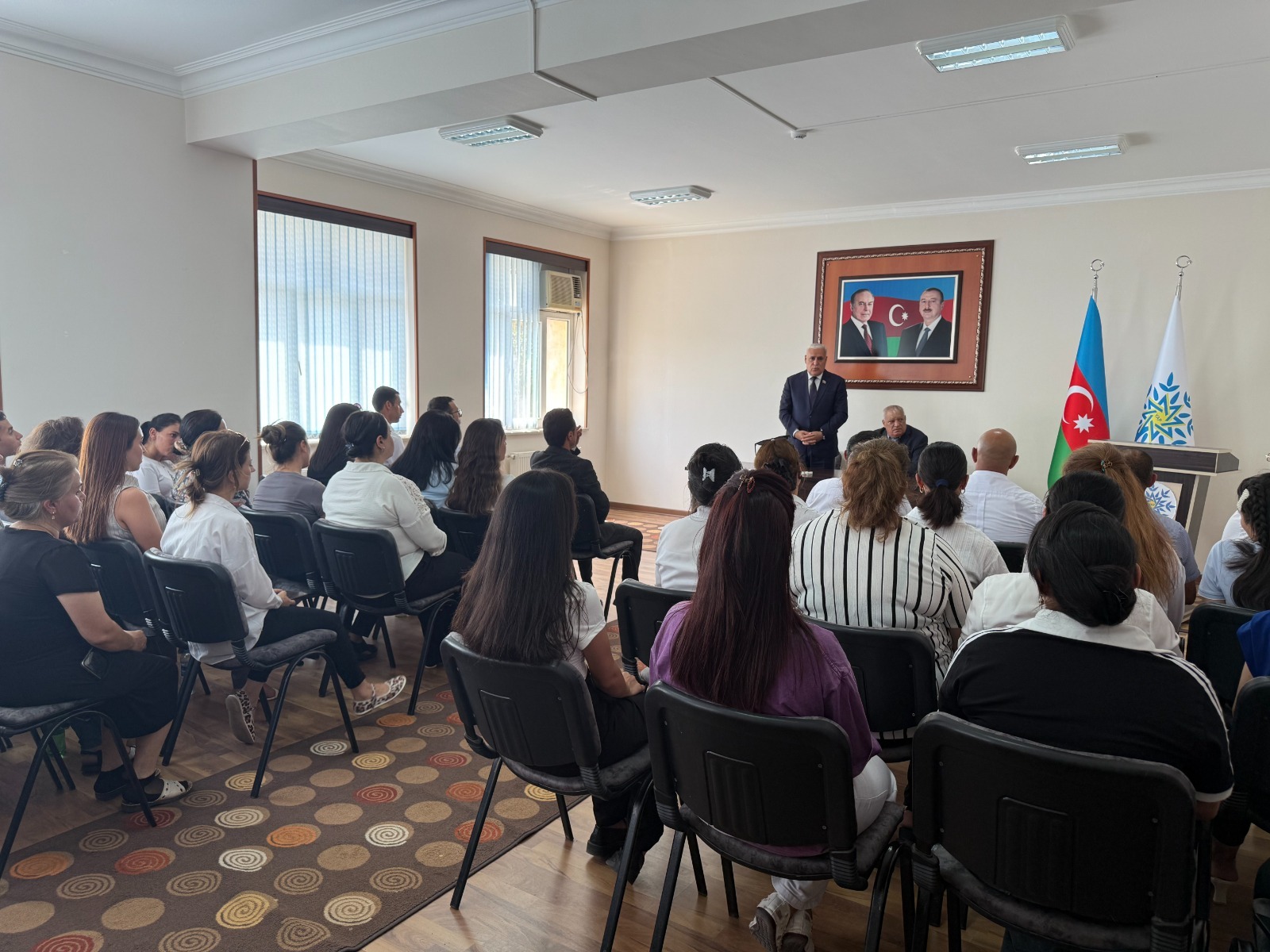Milli Məclisin deputatı Vüqar Rəhimzadə Culfada seçiciləri ilə növbəti görüşünü keçirib (FOTO)