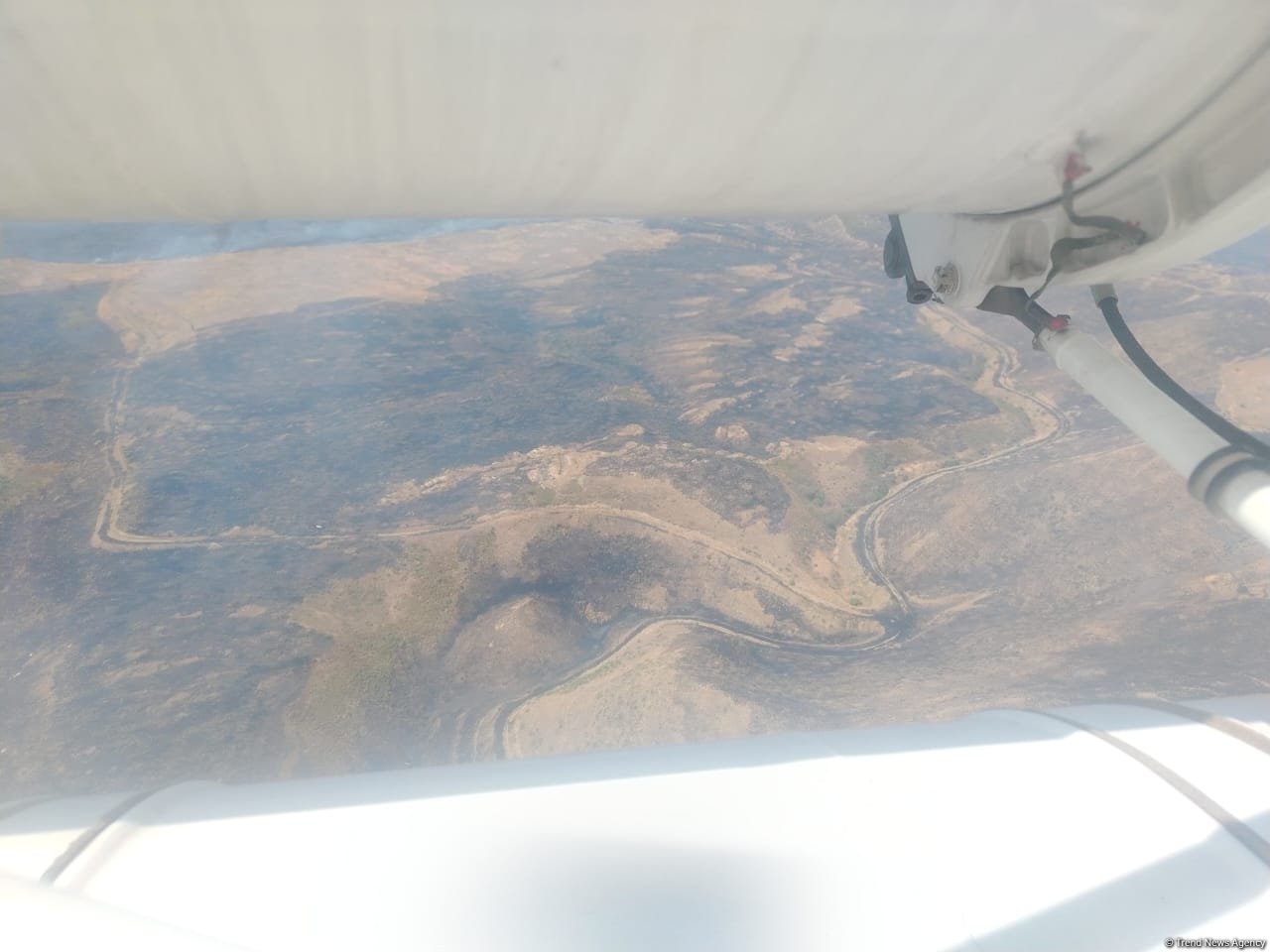 Ağdərədə açıq ərazidə yanğın: helikopter cəlb olunub (FOTO)