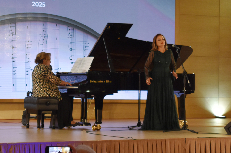 Qəbələ festivalında Üzeyir Hacıbəylinin 140 illiyinə həsr edilmiş konsert təqdim olunub (FOTO)