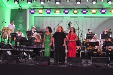 Qəbələ festivalında “Tbilisi Big Band” musiqi qrupu enerji dolu çıxışı ilə musiqisevərləri sevindirib (FOTO)