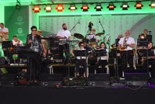 Qəbələ festivalında “Tbilisi Big Band” musiqi qrupu enerji dolu çıxışı ilə musiqisevərləri sevindirib (FOTO)