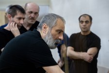 Ermənistan silahlı qüvvələrinin hücumları nəticəsində yaralanmış, əsirlikdə və girovluqda işgəncələrə məruz qalmış, mina qurbanı olmuş şəxslər məhkəmədə ifadə veriblər (FOTO)