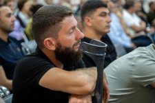 Ermənistan silahlı qüvvələrinin hücumları nəticəsində yaralanmış, əsirlikdə və girovluqda işgəncələrə məruz qalmış, mina qurbanı olmuş şəxslər məhkəmədə ifadə veriblər (FOTO)