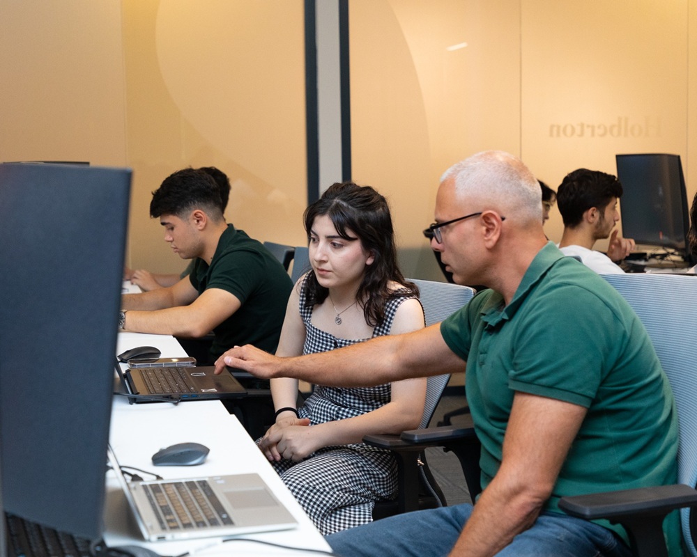 AzMİU ilə Holberton School Azerbaijan arasındakı əməkdaşlıq çərçivəsində təqaüd proqramına start verilib (FOTO)
