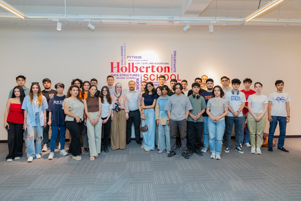 AzMİU ilə Holberton School Azerbaijan arasındakı əməkdaşlıq çərçivəsində təqaüd proqramına start verilib (FOTO)