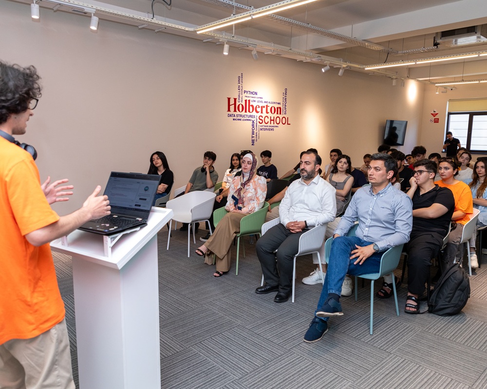 AzMİU ilə Holberton School Azerbaijan arasındakı əməkdaşlıq çərçivəsində təqaüd proqramına start verilib (FOTO)