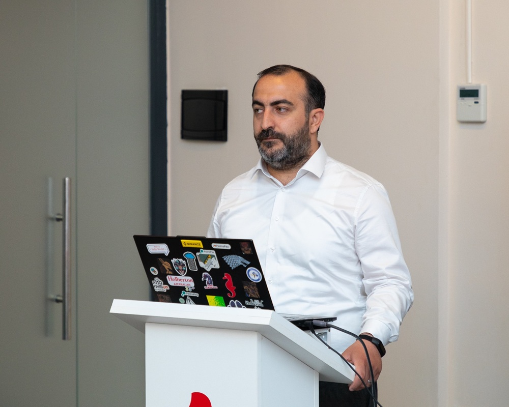 AzMİU ilə Holberton School Azerbaijan arasındakı əməkdaşlıq çərçivəsində təqaüd proqramına start verilib (FOTO)